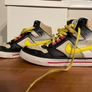 Nike Hightop Sneakers